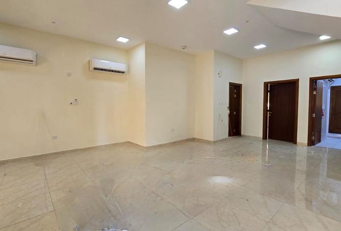 969322 - Property Image 2