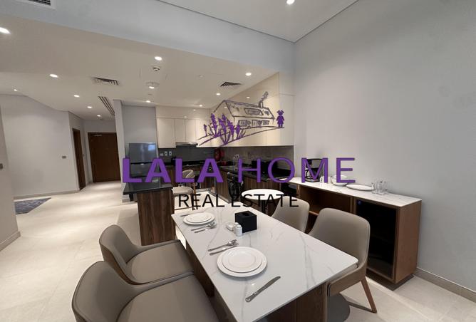 988439 - Property Image 2