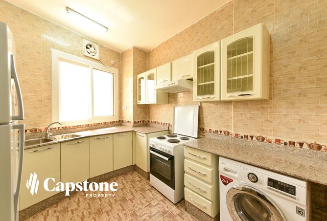 932554 - Property Image 2