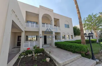 فيلا - 4 غرف نوم - 4 حمامات للايجار في عنيزة - عنيزة - الدوحة