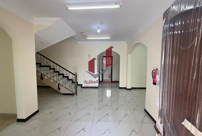 879813 - Property Image 3