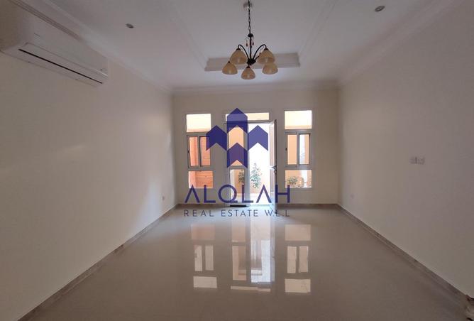 925053 - Property Main Image