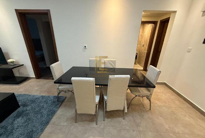 952520 - Property Image 2