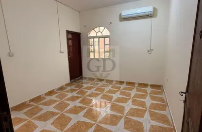 Apartment - Studio - 1 Bathroom for rent in Al Duhail - Al Duhail - Doha