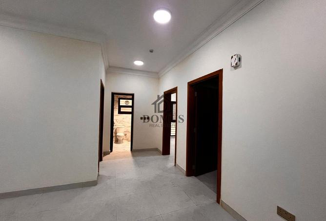 972055 - Property Image 2