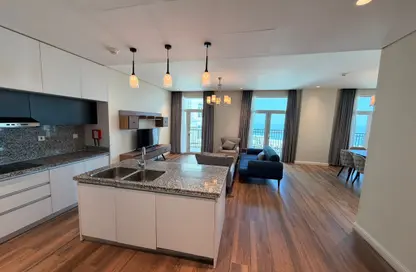 Apartment - 2 Bedrooms - 3 Bathrooms for rent in Floresta Gardens - Floresta Gardens - The Pearl Island - Doha
