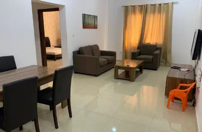 Apartment - 1 Bedroom - 1 Bathroom for rent in Umm Ghuwailina 4 - Umm Ghuwailina - Doha