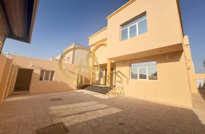 Villa - 6 Bedrooms - 6 Bathrooms for rent in Umm Abirieh - Al Shamal