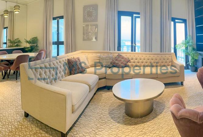 947915 - Property Image 2