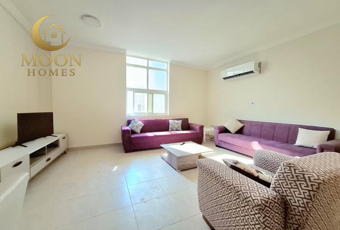 987678 - Property Image 2