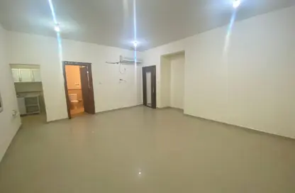 Apartment - Studio - 1 Bathroom for rent in Bu Hamour Street - Abu Hamour - Doha