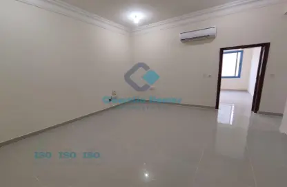 Apartment - 3 Bedrooms - 2 Bathrooms for rent in Kulaib Street - Kulaib Street - Doha