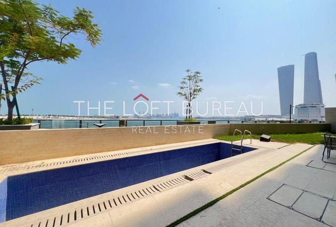 998366 - Property Image 2