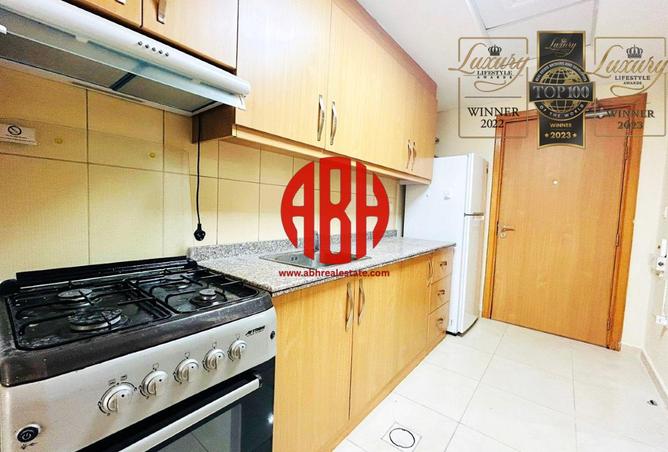 991382 - Property Image 3