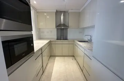 Apartment - 2 Bedrooms - 3 Bathrooms for rent in West Bay Tower - West Bay - West Bay - Doha