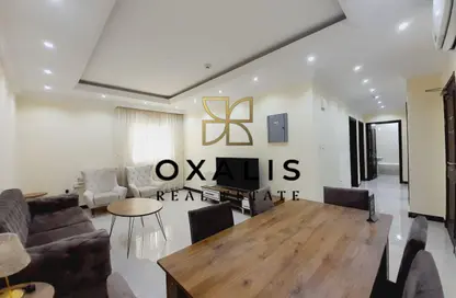Apartment - 2 Bedrooms - 2 Bathrooms for rent in Asim Bin Omar Street - Al Mansoura - Doha