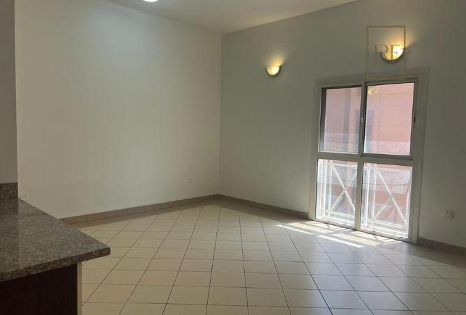 967292 - Property Image 2