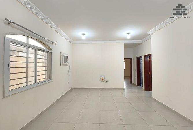 981242 - Property Main Image