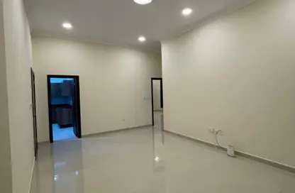 Apartment - 2 Bedrooms - 2 Bathrooms for rent in Muraikh - AlMuraikh - Doha