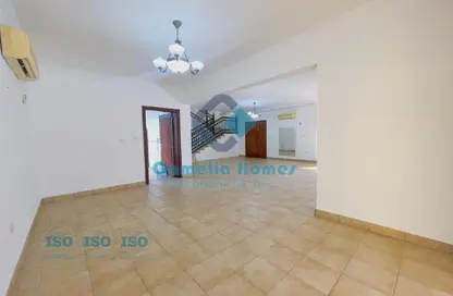 مجمع سكني - 5 غرف نوم - 5 حمامات للايجار في سلاطة الجديدة - سلاطة - الدوحة