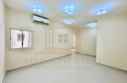 Apartment - 2 Bedrooms - 2 Bathrooms for rent in Salwa Road - Al Aziziyah - Doha