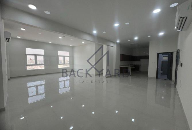 955551 - Property Image 2