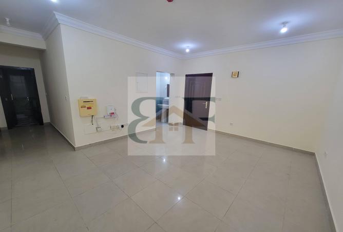 933592 - Property Main Image