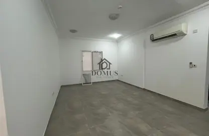 Apartment - 2 Bedrooms - 2 Bathrooms for rent in Hiteen Street - Al Muntazah - Doha