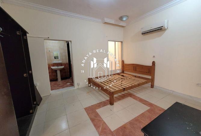 978391 - Property Image 2