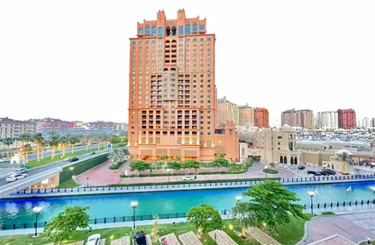 Apartment - 2 Bedrooms - 3 Bathrooms for rent in East Porto Drive - Porto Arabia - The Pearl Island - Doha