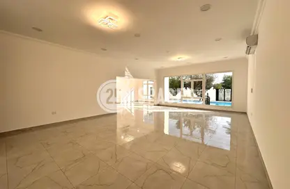 Villa - 5 Bedrooms - 6 Bathrooms for rent in West Bay Lagoon Villas - West Bay Lagoon - West Bay Lagoon - Doha