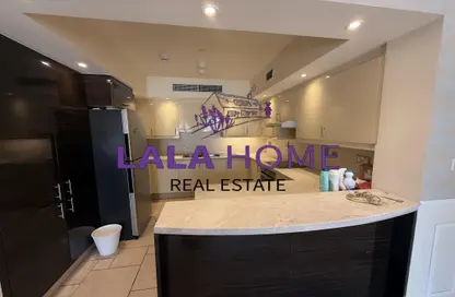 Apartment - 2 Bedrooms - 3 Bathrooms for rent in Carnaval - Qanat Quartier - The Pearl Island - Doha