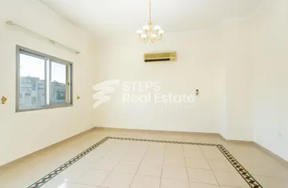 شقة - 3 غرف نوم - 3 حمامات للايجار في شارع المطار القديم - طريق المطار القديم - الدوحة