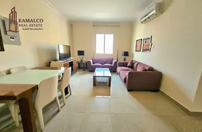 Apartment - 3 Bedrooms - 3 Bathrooms for rent in Umm Ghuwailina 4 - Umm Ghuwailina - Doha