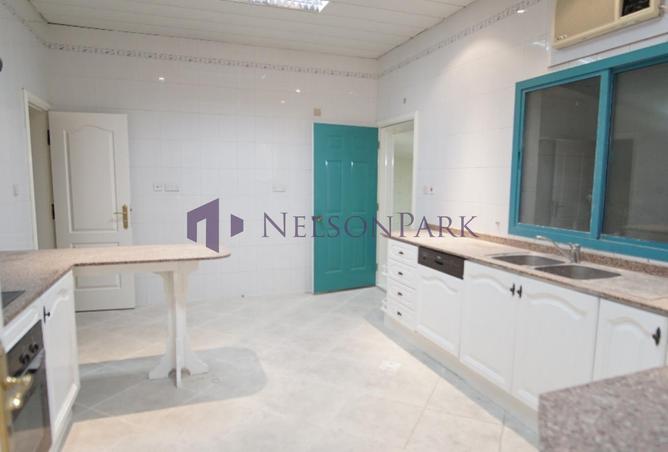 940037 - Property Image 2