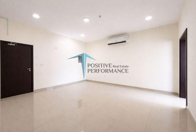 1004084 - Property Image 2