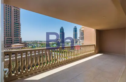 Apartment - 2 Bedrooms - 3 Bathrooms for rent in West Porto Drive - Porto Arabia - The Pearl Island - Doha