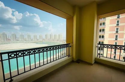 Apartment - 2 Bedrooms - 3 Bathrooms for rent in Viva West - Viva Bahriyah - The Pearl Island - Doha