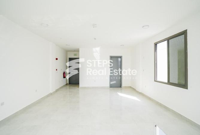 951027 - Property Image 2