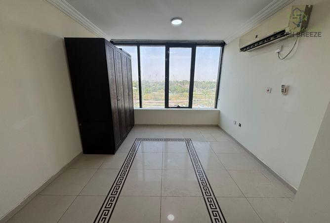 898168 - Property Image 3