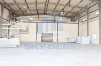 Warehouse - Studio - 3 Bathrooms for rent in East Industrial Street - Birkat Al Awamer - Al Wakra