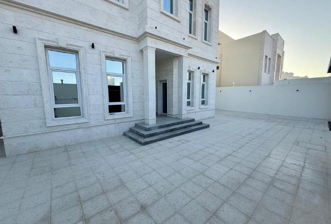 1000947 - Property Image 2