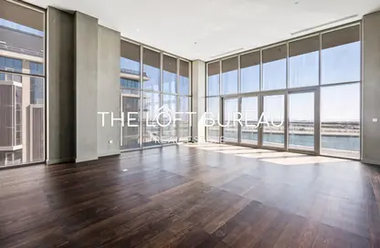 Penthouse - 3 Bedrooms - 4 Bathrooms for sale in Waterfront Residential - The Waterfront - Lusail