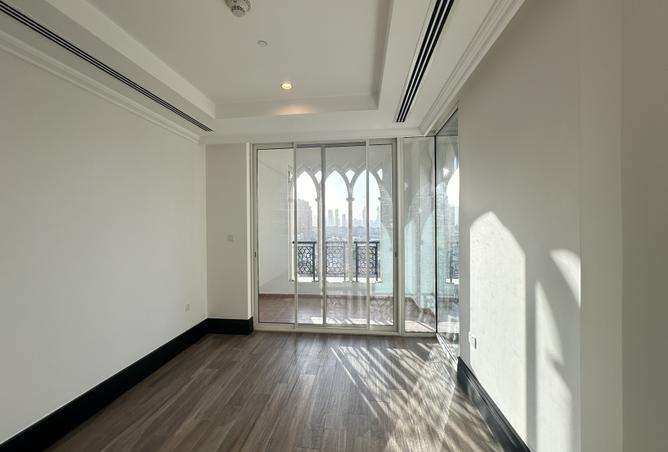 958503 - Property Image 2