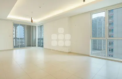 Apartment - 2 Bedrooms - 3 Bathrooms for rent in Viva West - Viva Bahriyah - The Pearl Island - Doha Apartment - 2 Bedrooms - 3 Bathrooms for rent in Viva West - Viva Bahriyah - The Pearl Island - Doha