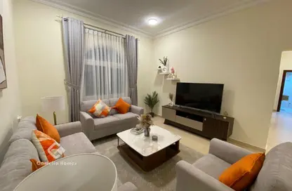 Apartment - 2 Bedrooms - 2 Bathrooms for rent in Madinat Khalifa South - Madinat Khalifa - Doha