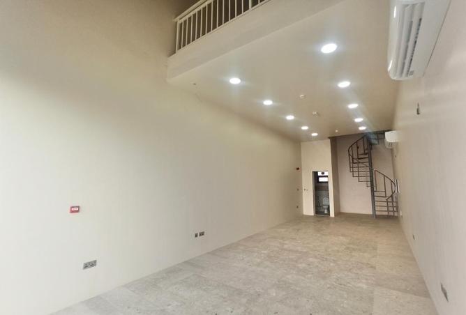 953667 - Property Image 2