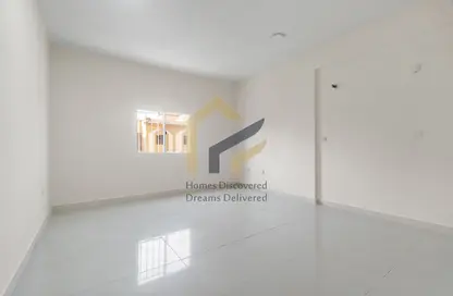 Apartment - 2 Bedrooms - 2 Bathrooms for rent in Al Nasr Street - Al Nasr - Doha