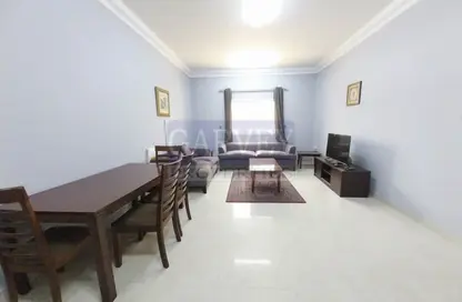 شقة - 2 غرف نوم - 2 حمامات للايجار في شارع المطار القديم - طريق المطار القديم - الدوحة