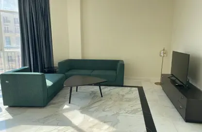Apartment - 3 Bedrooms - 4 Bathrooms for rent in Floresta Gardens - Floresta Gardens - The Pearl Island - Doha
